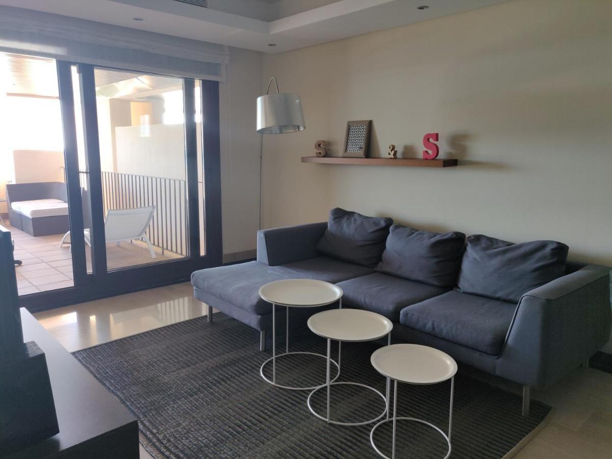 Appartamento Bahia De La Plata Seafront Estepona Esterno foto