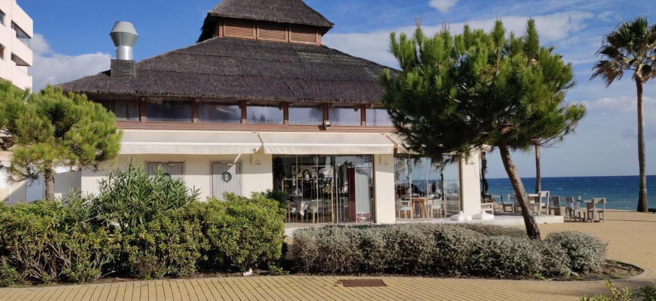 Appartamento Bahia De La Plata Seafront Estepona Esterno foto